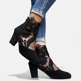 Petra™ | Botim de Salto Bloco com Renda Floral