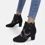 Petra™ | Botim de Salto Bloco com Renda Floral