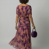 Casimira™ | Vestido midi de ombros descobertos com decote drapeado