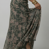 Casimira™ | Vestido midi de ombros descobertos com decote drapeado