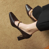Sapatos de salto Marilene em couro