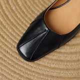 Sapatos Marisol de salto quadrado em couro
