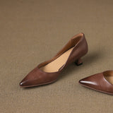 Sapatos de salto baixo em pele Celeste