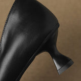Sapatos de salto baixo em pele Celeste