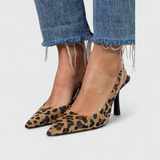 Manuela™ | Escarpim slingback com padrão leopardo e salto fino