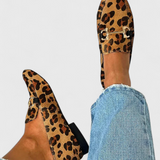 Lluvia Mocassins Elegantes com Padrão Gravado e Salto Subtil