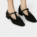 Elly Sapatos de salto baixo com tira e fivela