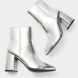 Botins Metálicos Prateados Rimena